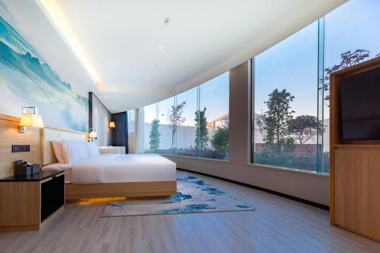 Ausotel By Argyle Baiyun International Airport Renhe Metro Exit B Гуанчжоу Экстерьер фото