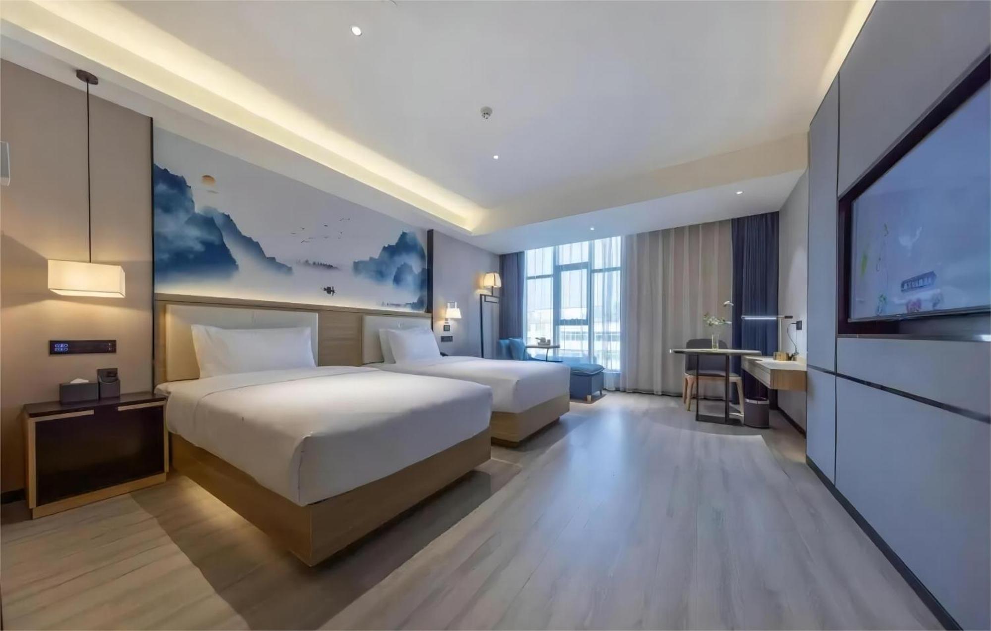 Ausotel By Argyle Baiyun International Airport Renhe Metro Exit B Гуанчжоу Экстерьер фото